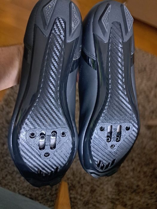 Sapatos de ciclismo