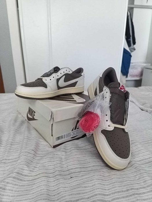 Mocha reversa - Jordan 1 OG Low x Travis Scott