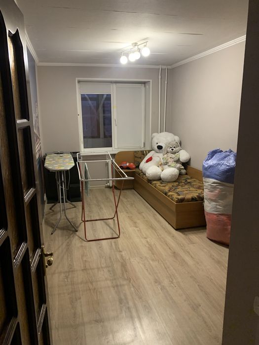 Сдам свою 4-х комнатную квартиру.