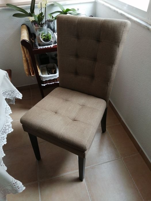 2 Cadeiras para mesa de jantar