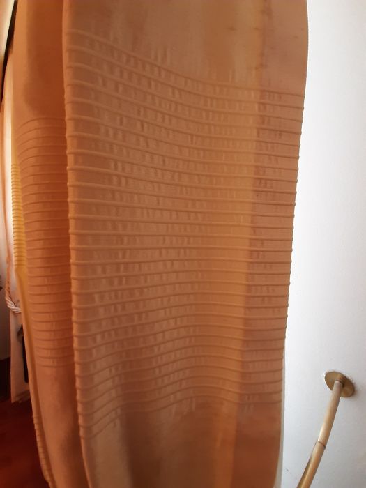 Curtain Set64738400034433127