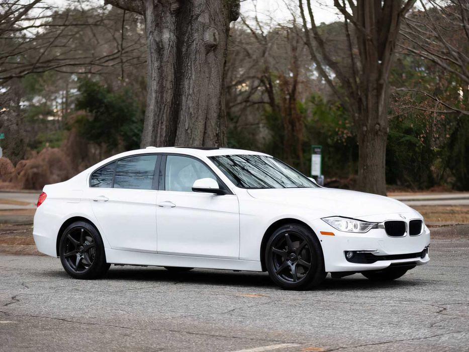 BMW 3 Series 328i      2015