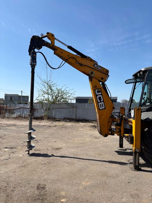 Оренда спец техніки JCB 3cx