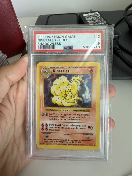 Carta pokemon graded ninetales holo shadowless base set