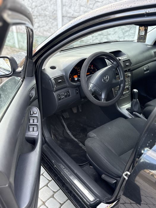 Toyota Avensis 2.0