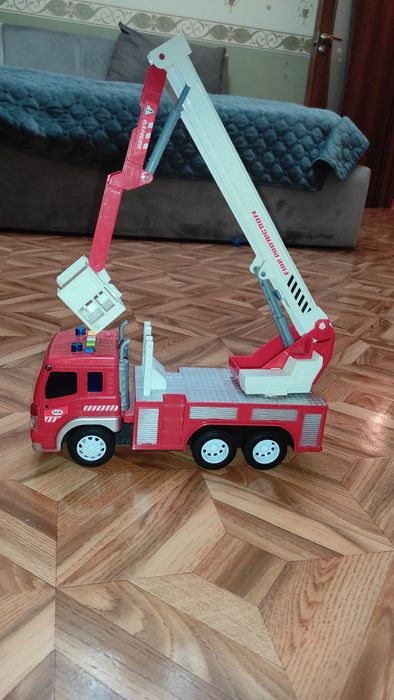 Пожарная машина музыкальная