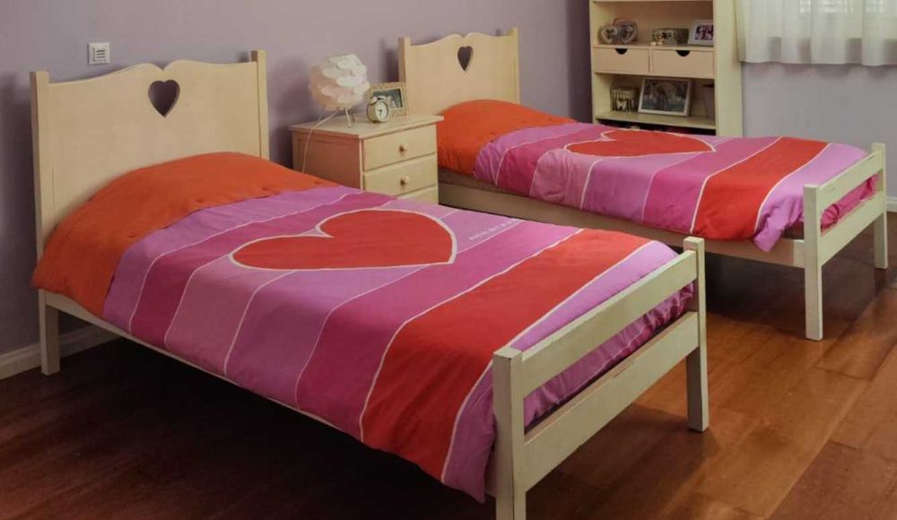 Conjunto de móveis para quarto de meninas