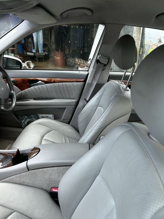 Mercedes Benz E220 CDI