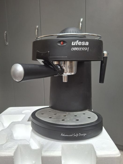 Кавоварка Ufesa CE7115 Capricciosa.
