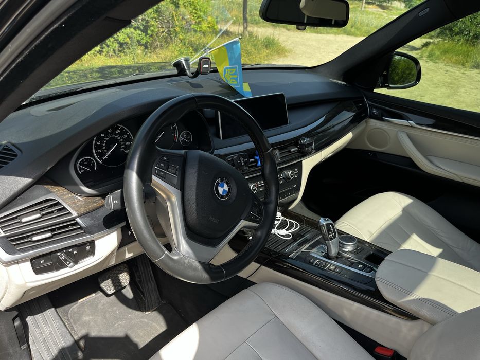 Продам BMW X 5..