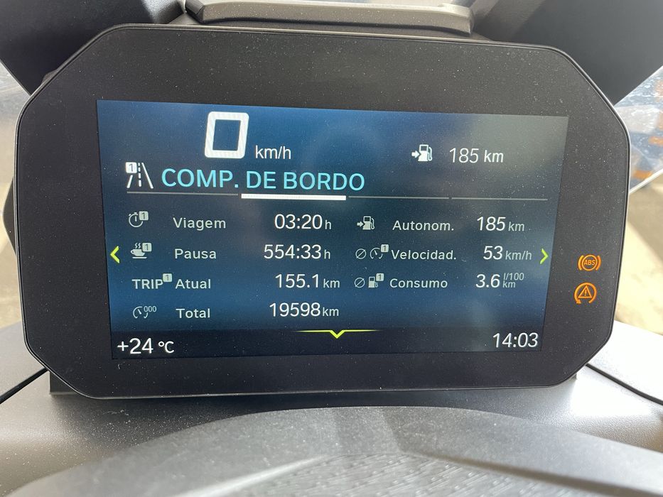 BMW C400 X cor preta