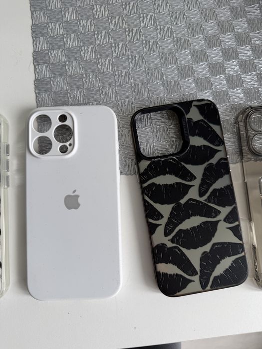 Продам чохли на Iphone 16 Pro Max