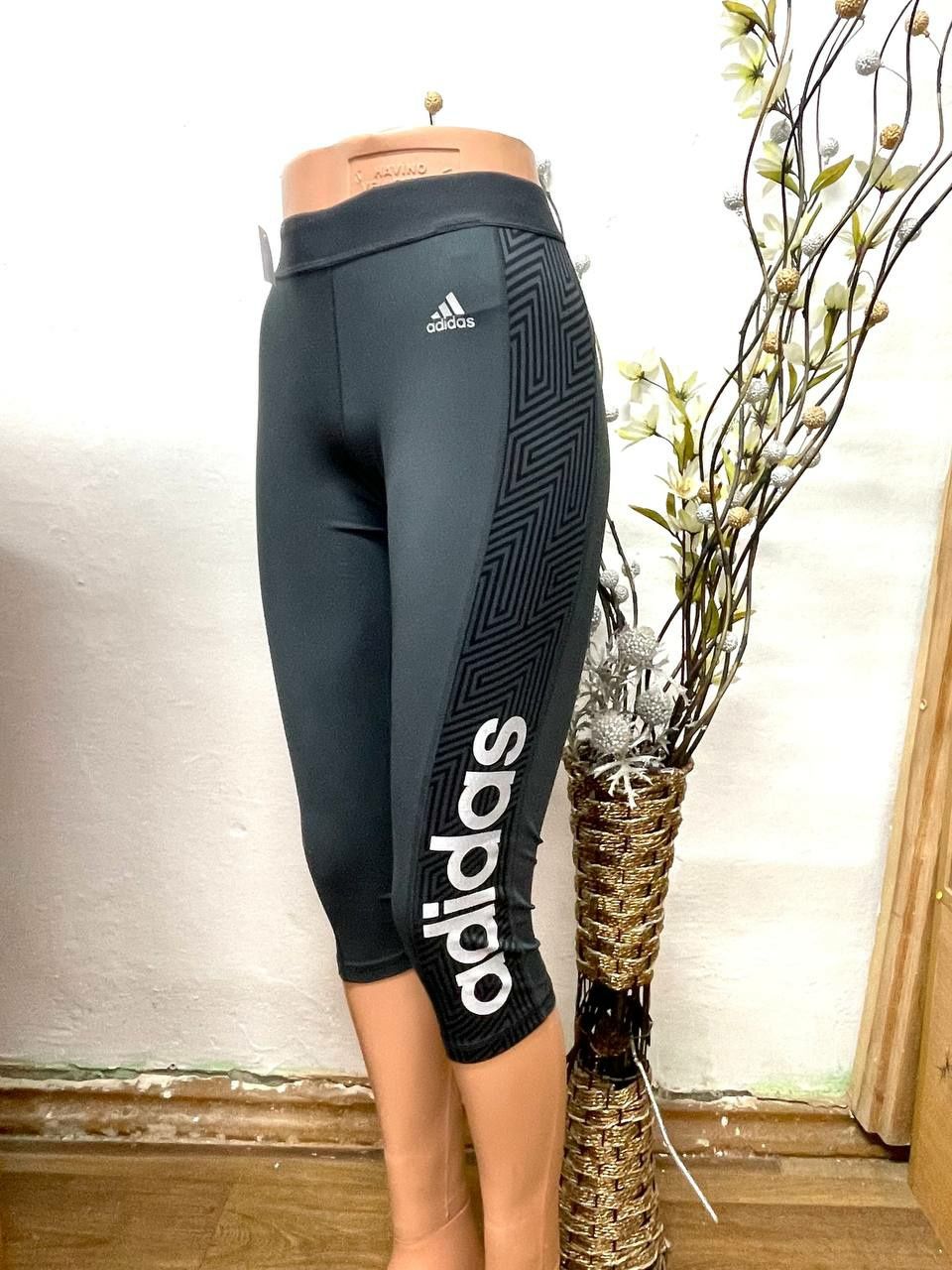 Adidas capri joggers online