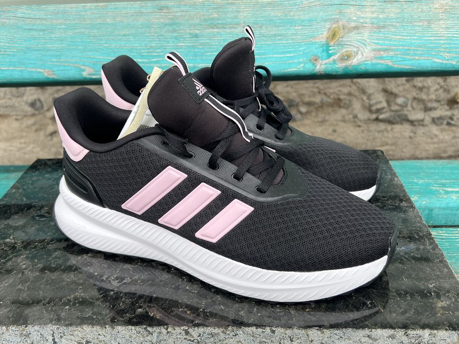 Кросівки Adidas адідас