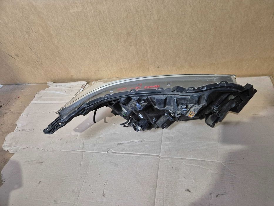 Honda CR-V IV lift lampa przednia lewa przód led.