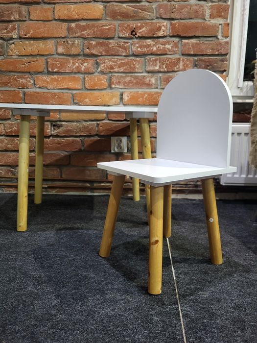 Stolik i krzesełko dla dzieci