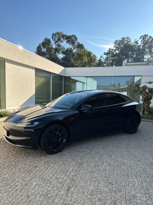 Tesla Model 3 Tração Traseira