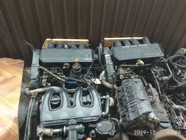 мотор, головка1.9d DW8 Citroen Berlingo Сітроен Пежо партнер Фіат скуд
