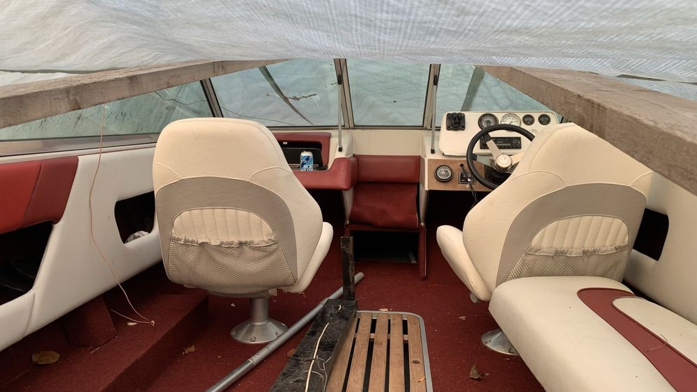 Моторний Човен (лодка) Sea Ray Seville 18 CB