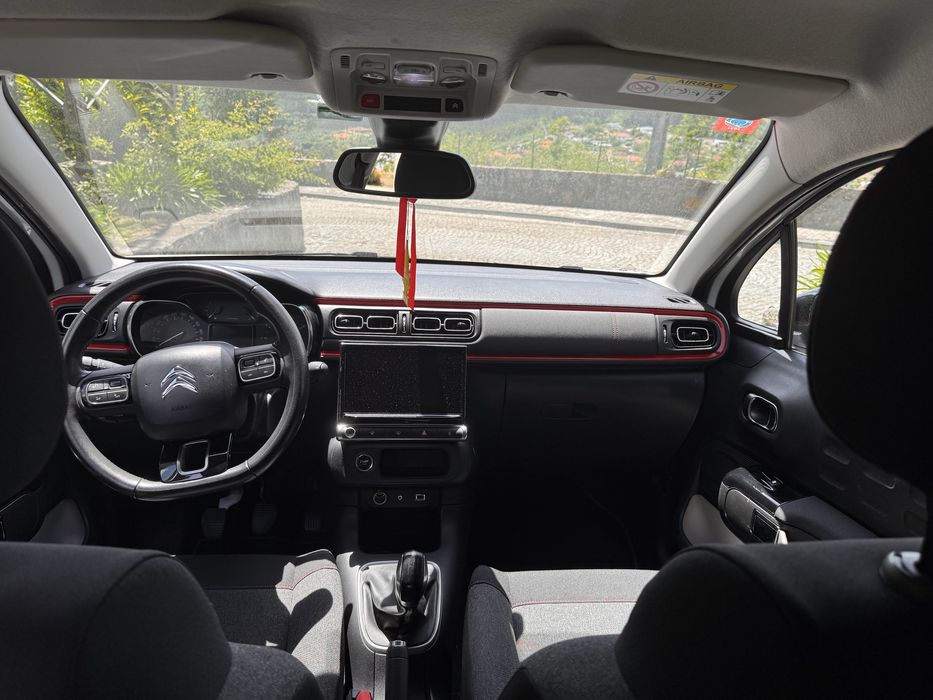 Citroën C3 1.2 PureTech Shine 110cv | Excelente Estado | 9.199€ negociável