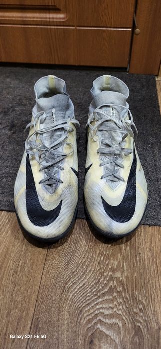 Професійні сороконіжки Nike 44.5