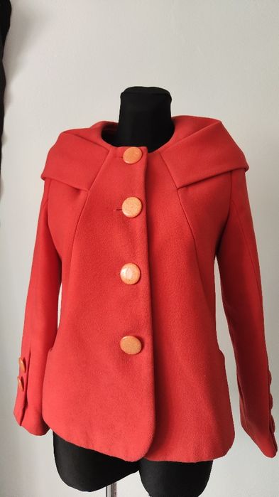 Piękna wełniana koralowa kurtka/ krótki płaszczyk