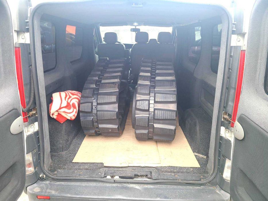 Гусениця резинова 400х75,5х74   400x75,5x74   400/E4867  332/H9905