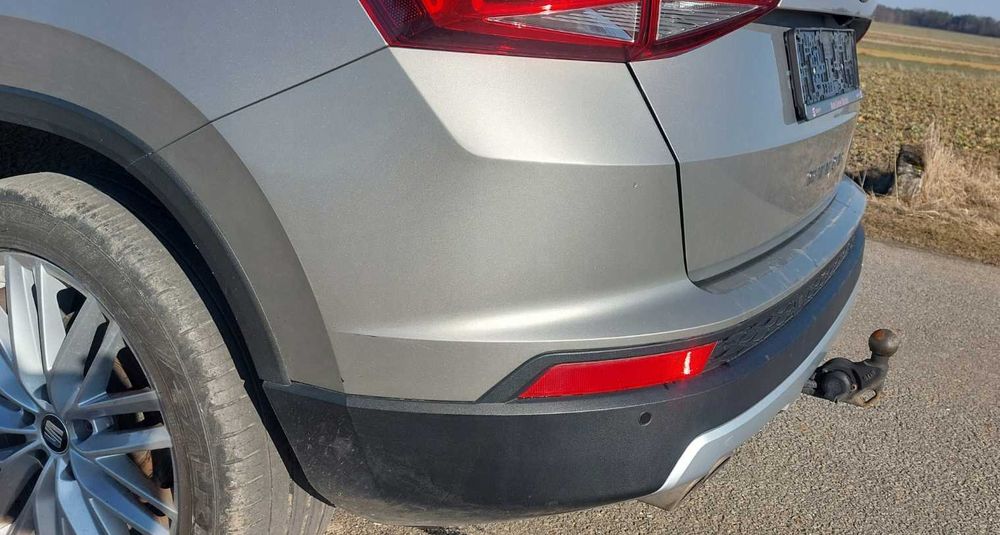 SEAT ATECA zderzak tył tylny PDC kompletny LA8H 4K4K