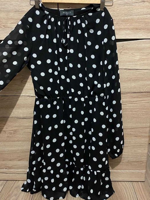 Jak nowa! Sukienka MOHITO r.32