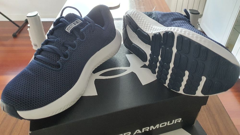 Sapatilhas Under Armour, novas na caixa a estrear, 43