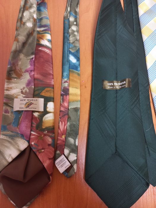 Кроватки нові різньоколорові