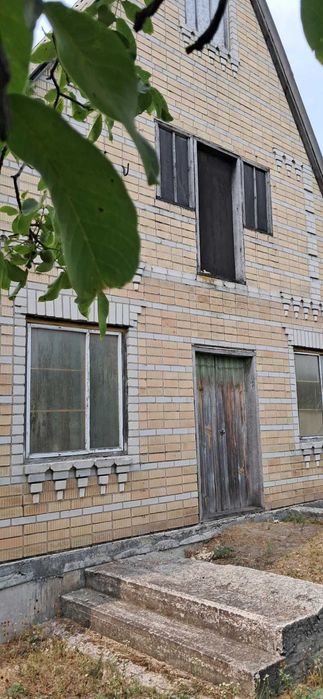 Продаж власного будинку