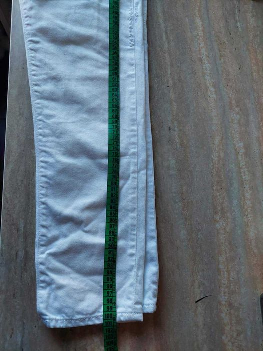 Джинси білі Zara Basic Denim розмір 38
