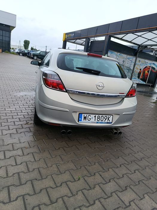 Opel Astra H GTC
