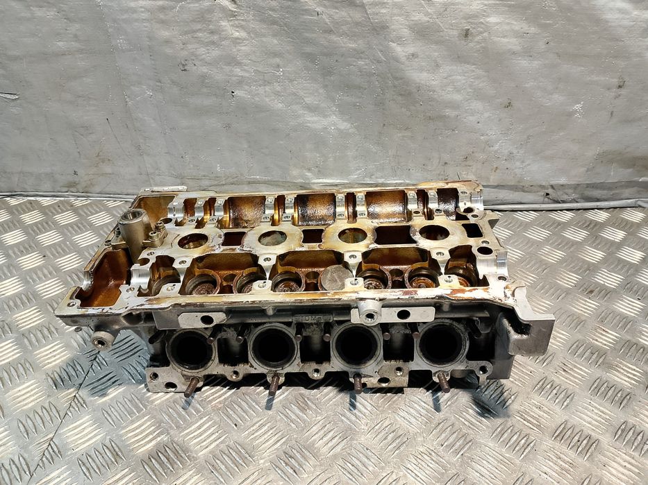 Głowica Silnika Audi A4 B6 2.0 B 130Km  06B103373 Aa R0422700C
