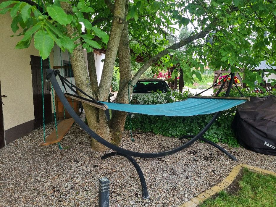 Hamak ogrodowy na stelażu