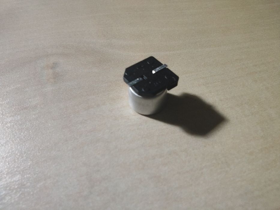 SMD Capacitors 390uF 2.5V64286193095171122