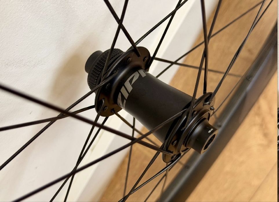 Rodas Zipp 404 - Novas