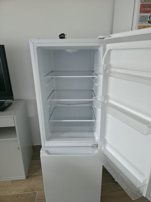 Frigorífico Combinado Kunft – Branco – Como Novo (Excelente Estado)