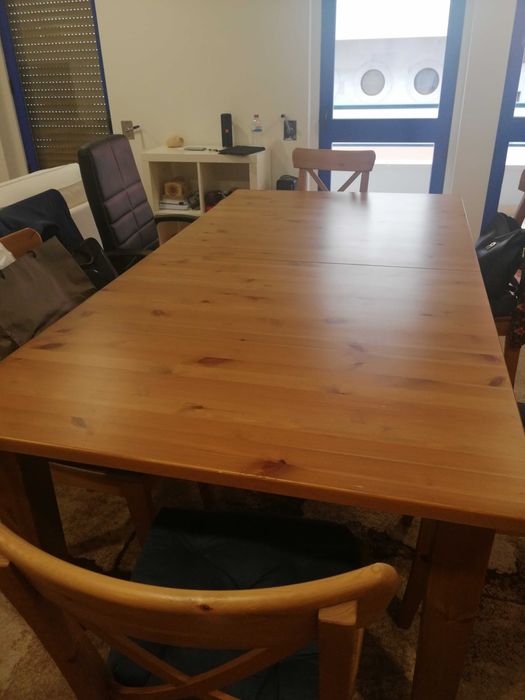Conjunto de mesa de jantar e 6 cadeiras IKEA