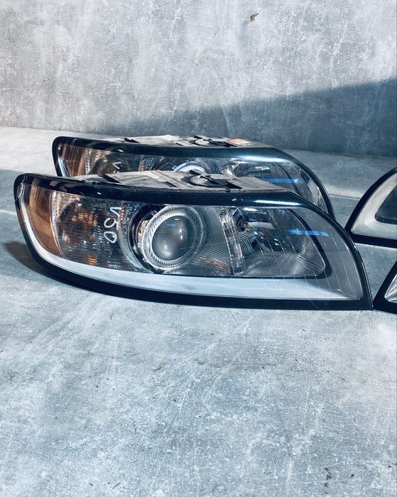 Фара VOLVO v50 Фари Вольво В50 S40 Пара Авторозборка
