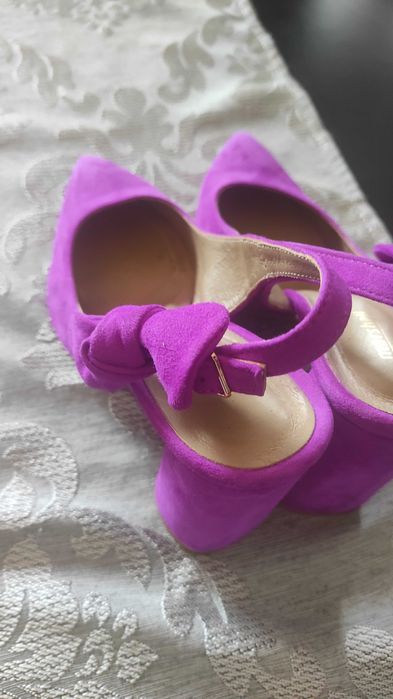 Buty damskie z odkryta piętą
