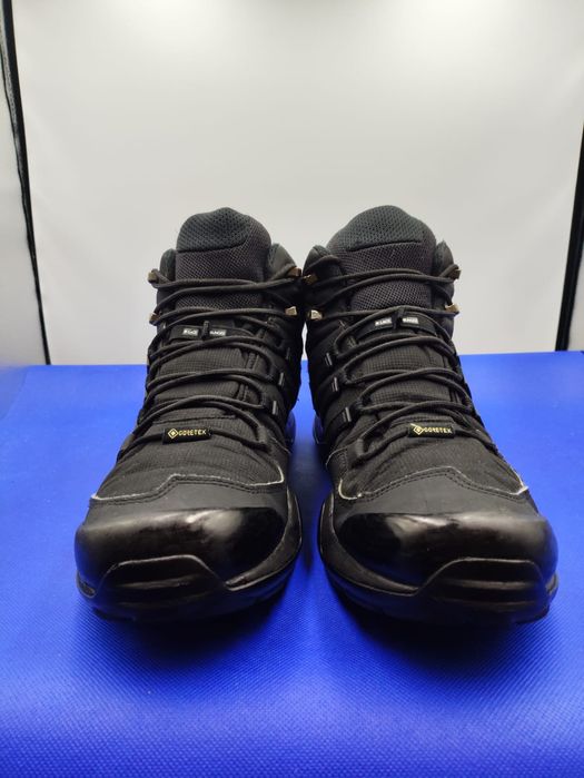 Трекінгові кросівки Adidas Terrex Swift R2 Mid GTX - 48 розмір.