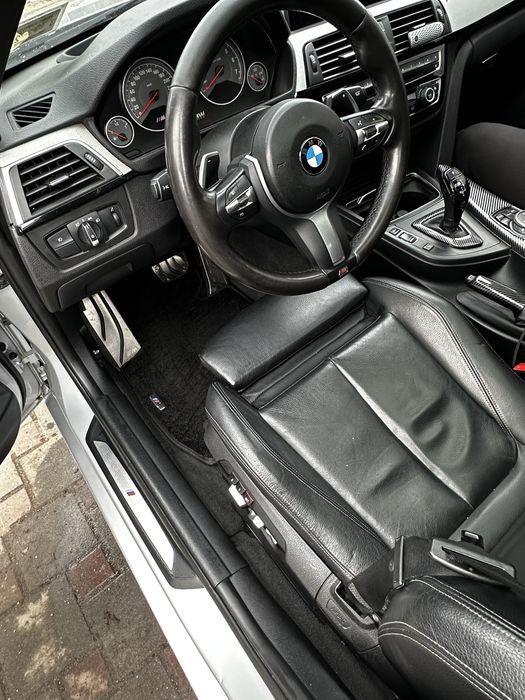 BMW F30 330I 2017p