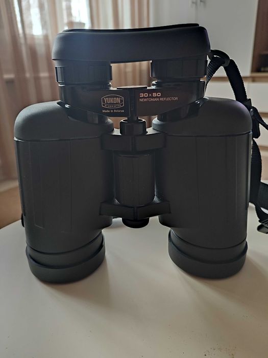 Бинокль YUKON 30х50