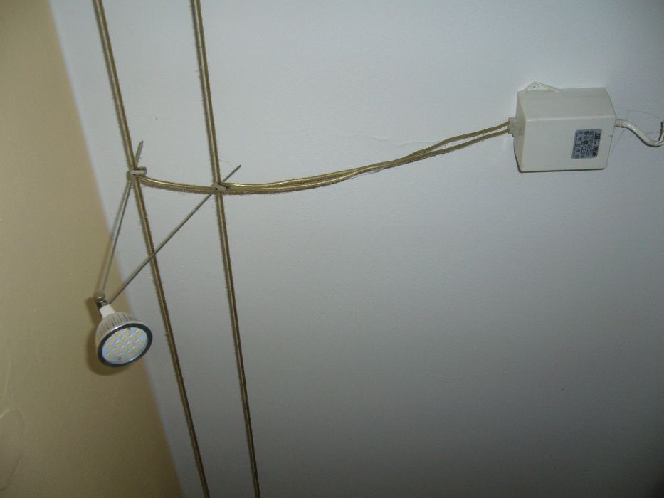 Zestaw 3 LEDÓW 50W,12V na 2 linkach z transformatorem (kpl) z IKEI