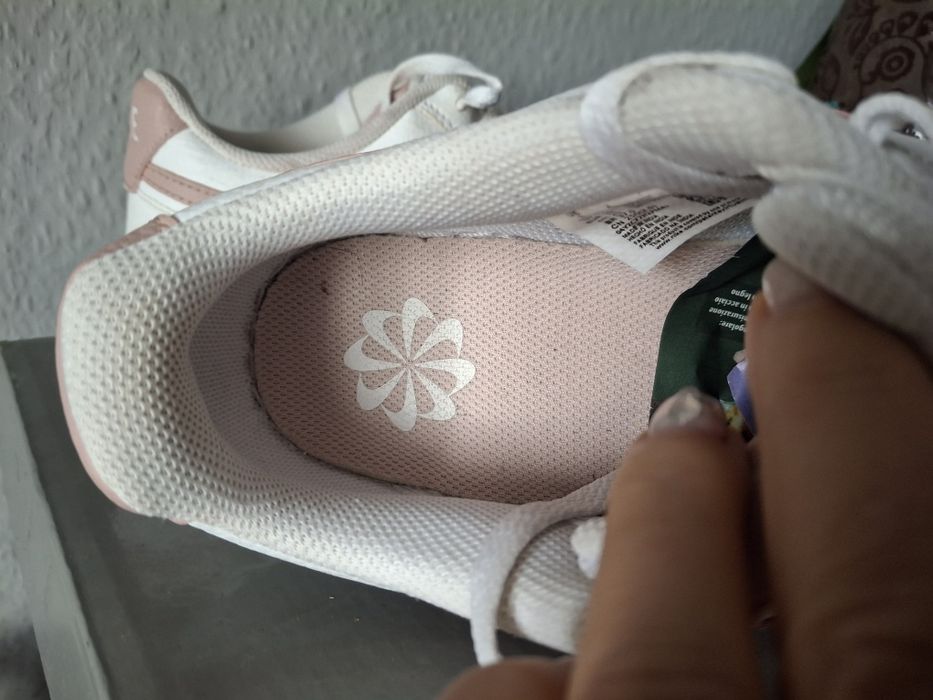 Nike  buty sportowe damskie 39