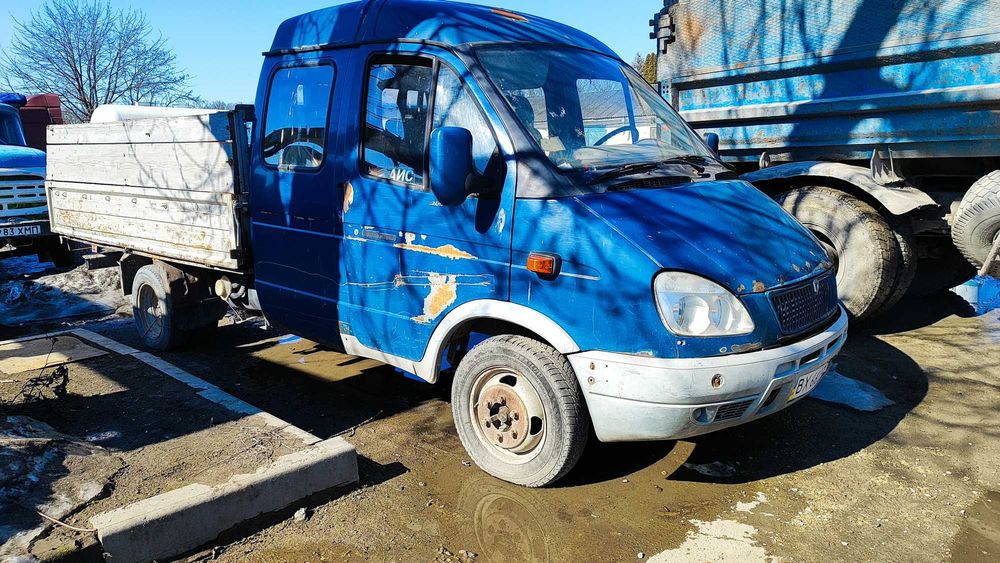 Автомобіль ГАЗ-33023