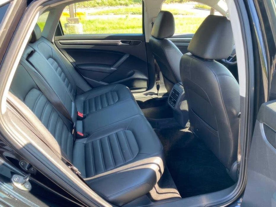 Volkswagen Passat      2016