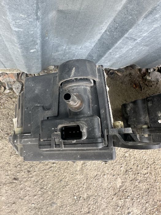Бачок іоліса рідини для відпрацьованих газів 9652851580 Пежо 3008, 308
